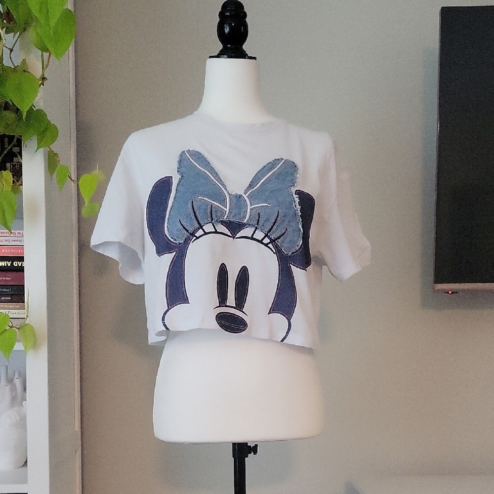 Stradivarius White Tee with Blue Bow Design